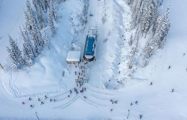 I Spy - Cozy Pet Friendly, Ski In/Ski Out Condo with Private Hot Tub - Photo 22