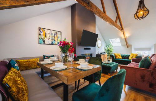 A stunning 3 bed Apartment - Photo 12