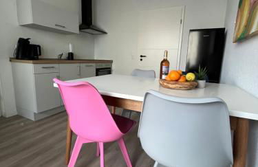 Black Forest City Apartment mit kostenlosem Parkplatz - Foto 16