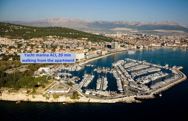 Big 80 m2 apt With Balcony in the Heart of Split - Foto 31