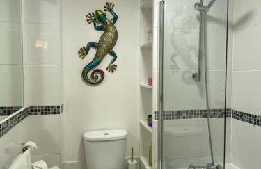 Bedford Contractor Base Sleeps 3 Secure Van Parking Fast WiFi - Foto 7