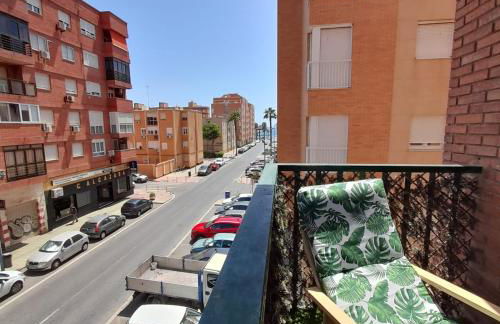 APARTAMENTO ZAPILLO ALMERIA 100 METROS DE LA PLAYA - Foto 3