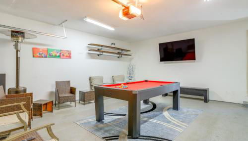 Deck and Game Room Family Home in Stockbridge! - Foto 3