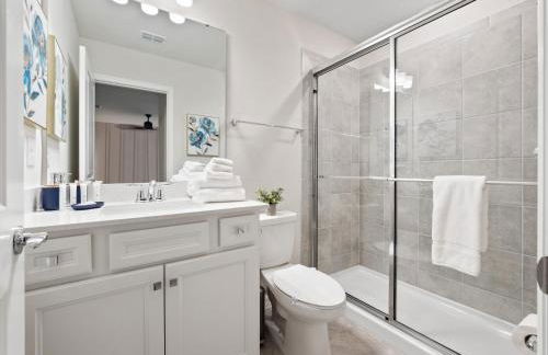 10 BR Home, Themed Rooms, Private Pool, in New Windsor Cay Resort - Foto 68