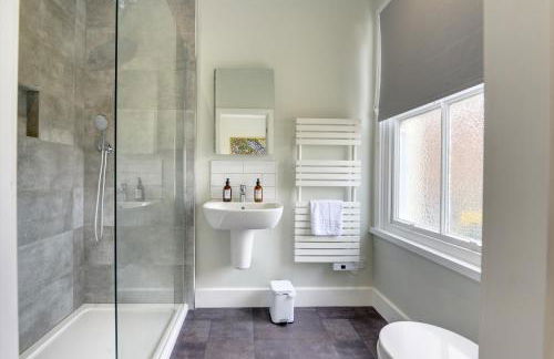 The Nook - A modern 2 bedroom loft with parking - Foto 30