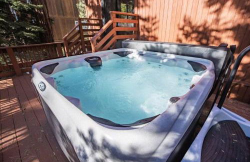 Luna Cabin - 5BR Hot Tub A/C Game Room EV Charger - Foto 7
