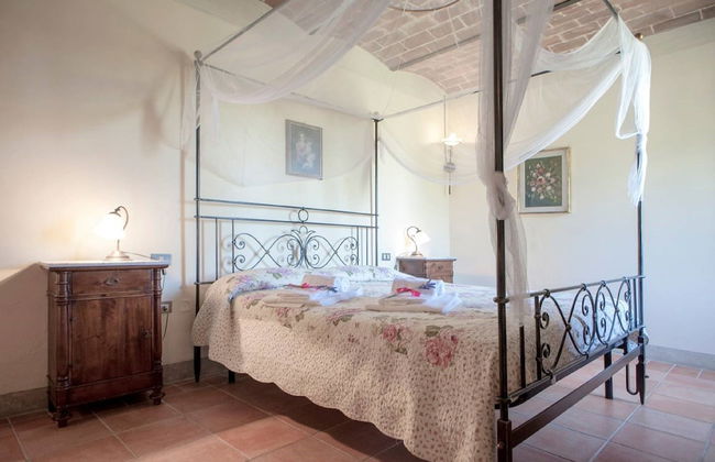 Azienda Agricola e Agriturismo Vallorsi - Foto 7