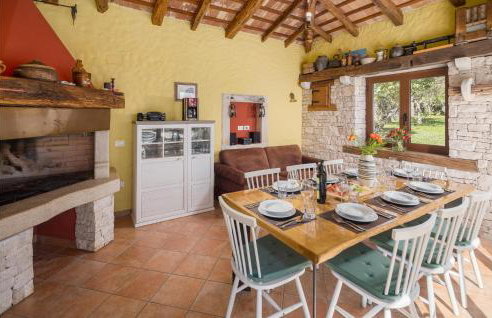 4 Bedroom Nice Home In Buje - Foto 18