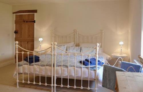 The Stables - Photo 11