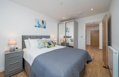 Skyvillion - London River Thames Top Floor Apartments by Woolwich Ferry, Mins to London ExCel, O2 Arena , London City Airport with Parking - Foto 17