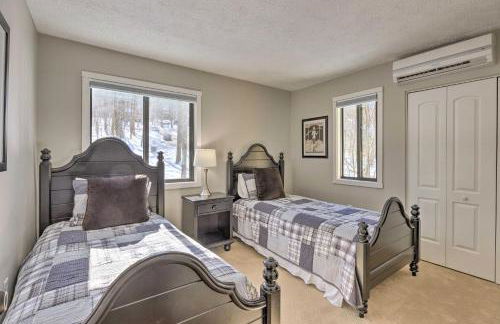 Bright Wintergreen Resort Home Deck and Grill! - Foto 18