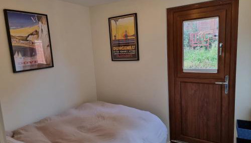 Chalet Brightstone Kingsdown Cliffs location with indoor pool, tennis court, mini-golf short walk to beach and 3 great local pubs - Foto 3