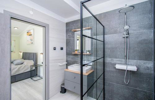 Villa Vala with a large yard near Pula - by Istrabook - Foto 37