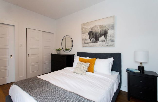 Spacious 2 Bedroom Condo in Little Italy - Foto 2