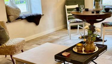 Oolt Huus No 1 I exklusives Wohnen im denkmalgeschützten Reetdachhaus - Foto 4