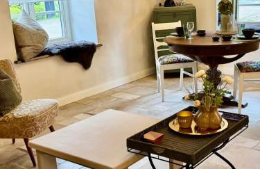 Oolt Huus No 1 I exklusives Wohnen im denkmalgeschützten Reetdachhaus - Foto 4