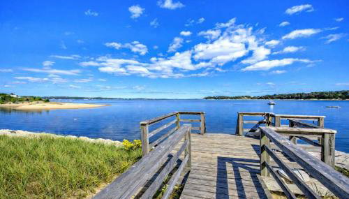 Great location with Water Views - Foto 3