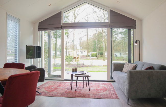 2 bedroom House in Arnhem with swimming pool and garden - Photo 2