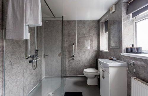 Comfortable 3-Bedroom Home in Seaham, 7 Persons - Photo 26