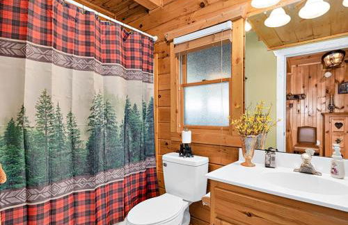 BearHavencabinfun 3 story Log Cabin Mountain View,Hot Tub, sleeps 10 - Foto 38