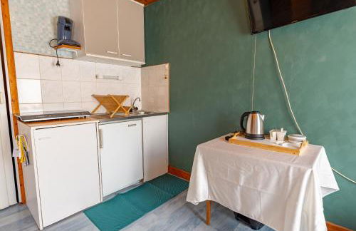 La Rosée - Studio Cosy à 50m des Thermes - Vue jardin, Wifi, Smart TV - Foto 8