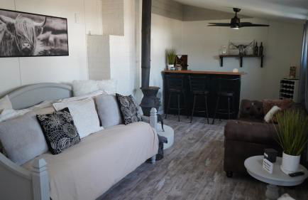 Cozy chic farmhouse! Perfect for park explorers! - Foto 10