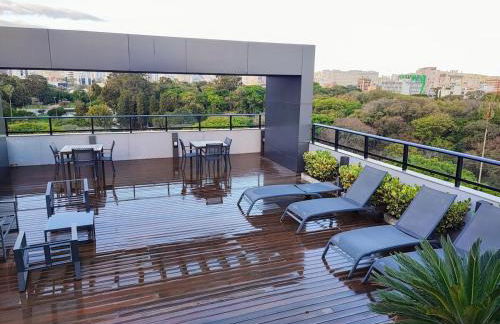 Studio em frente Parque Farroupilha com garagem - Foto 16