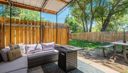 Alder Row Private Patio w Fire Pit & Workspaces - Foto 1