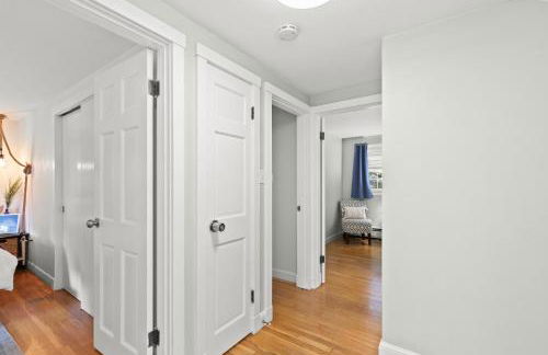 Modern Beach & Pond Getaway in Heart of Cape Cod - Foto 13