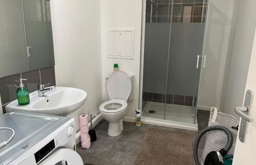 Cosy 2 pièces et parking 30 mns Gare du Nord by immo kit bnb - Foto 27