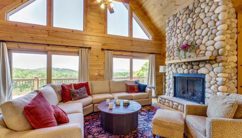 Hot Tub, Game Room! Group-Friendly Nebo Cabin - Photo 3