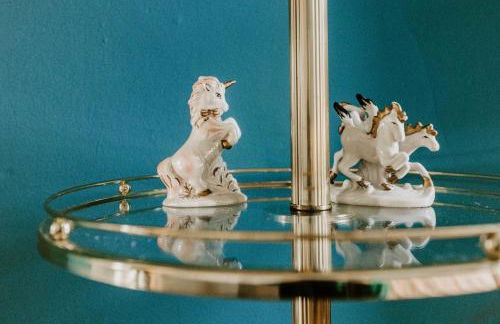 Retro Gem Box Victorian Steps from Irvine Park - Foto 23