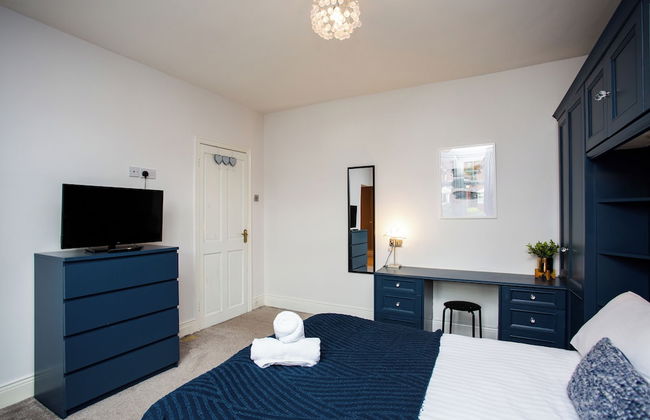 Spacious 5 Bed House Newcastle Gateshead - Photo 1