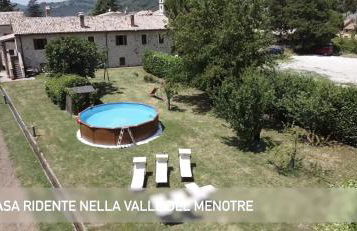 Casa ridente nella valle del Menotre con giardino - Photo 38