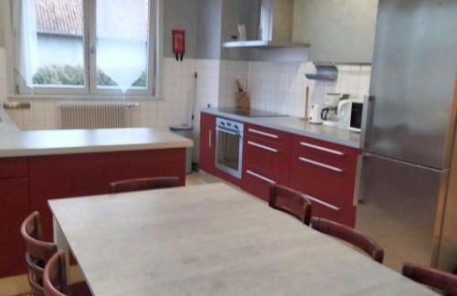 Grand appartement de 4 Chambres moderne et lumineux, entièrement meublé - Foto 1