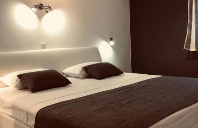 Valentino - With Pool - H - Photo 4