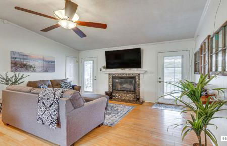 Milton Waterfront Home with Dock & Outdoor Kitchen - Foto 13