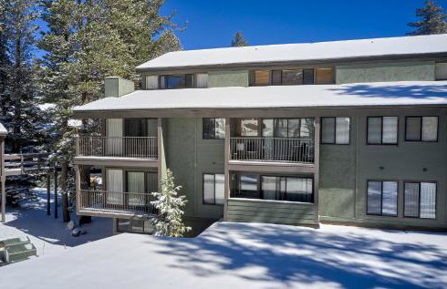 St Anton Wooded View 2-Bedroom Condos with Ski Lockers - Foto 17