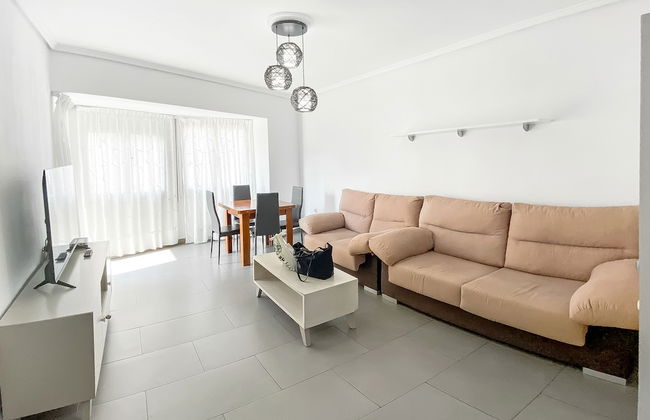 Elegant 4 beds train station upto 6 Pax - Foto 15