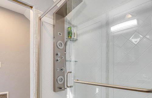 Fish, Hike and Explore Mtn-View Lake George Studio - Foto 19