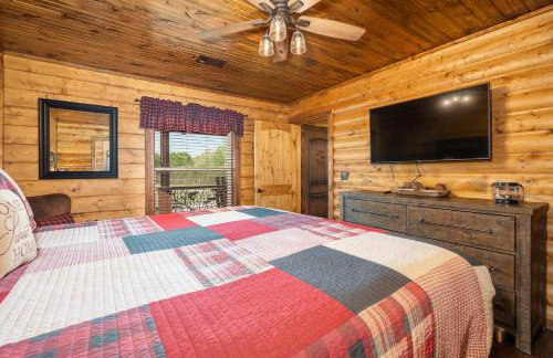 River Lodge Escape with Hot Tub - Foto 26