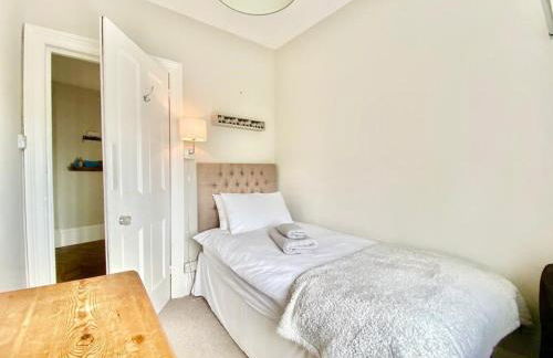 St Catherine's Lookout - Photo 15