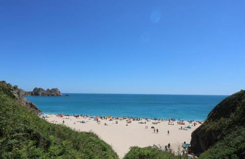 The Watch - Photo 31