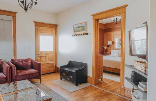 Spacious Downtown Family with Large Patio, Hot Tub, Fire Pit, by Forest & Peak Retreats - Foto 8