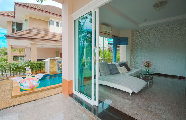 June Pool Villa - Photo 26