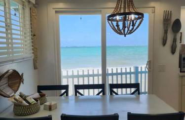 Moeʻuhane Kai Beach Front Home - Photo 62