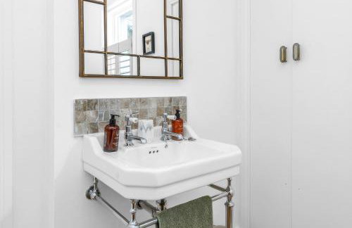 Beeswing, a Victorian Gem in Biggar - Photo 37