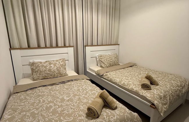 Elegant Stay in Ranches Villa - Photo 14