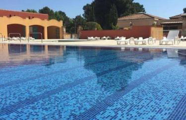 Maisonnette Bleu Piscine - Photo 1