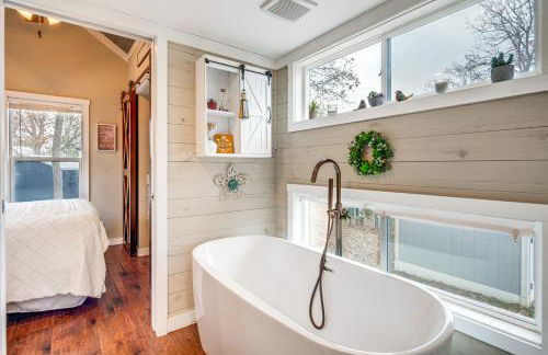 Tiny Home in Flat Rock Easy Access to I-26! - Photo 18